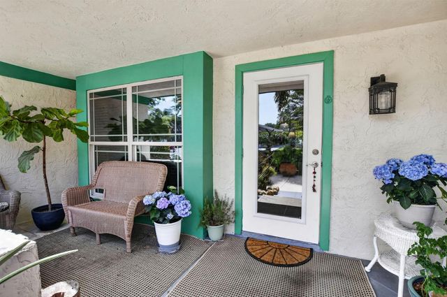 8353 Huntsman Place, Boca Raton, FL 33433