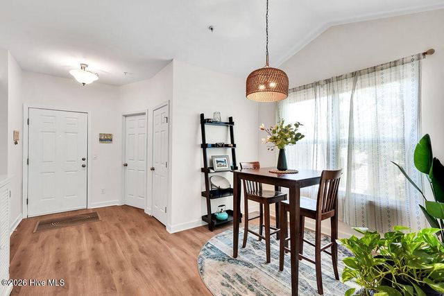 742 Indica Court Apt 301, Wilmington, NC 28405
