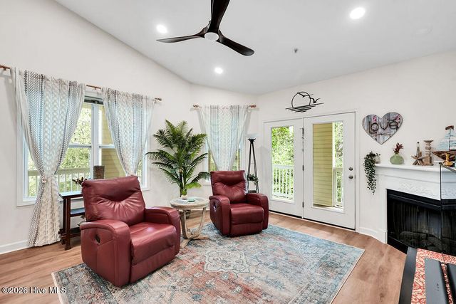 742 Indica Court Apt 301, Wilmington, NC 28405