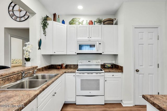 742 Indica Court Apt 301, Wilmington, NC 28405