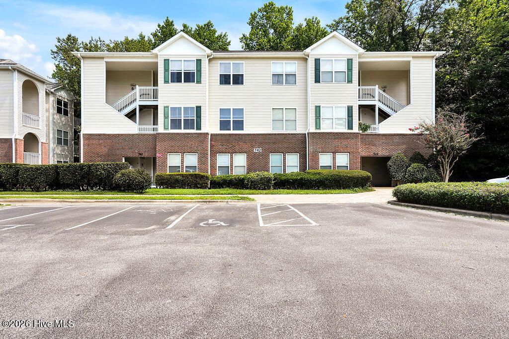 742 Indica Court Apt 301, Wilmington, NC 28405