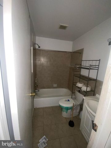 5500 FOOTE STREET, Washington, DC 20019