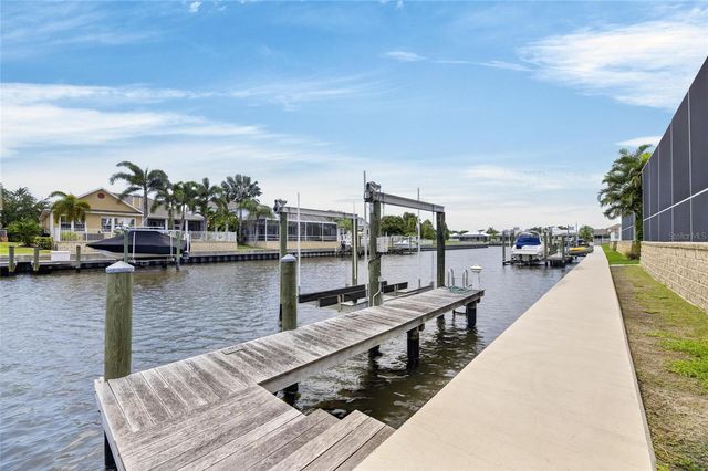5713 SEA TROUT PLACE, Apollo Beach, FL 33572