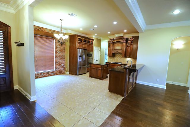 765 Dumaine Drive, Bossier City, LA 71111