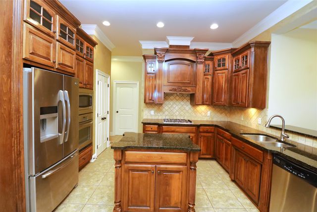 765 Dumaine Drive, Bossier City, LA 71111