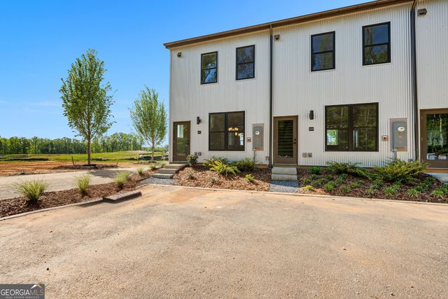 657 5th Street, Fayetteville, GA 30214