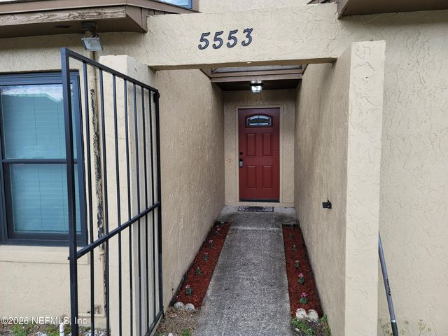 5553 GREATPINE Lane S, Jacksonville, FL 32244