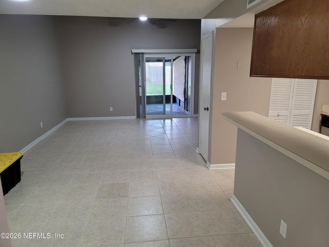 5553 GREATPINE Lane S, Jacksonville, FL 32244