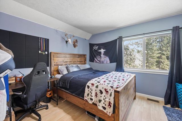 5055C S Swenson Rd, Deer Park, WA 99006
