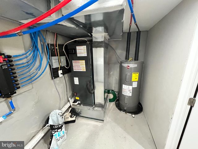 1416 N DOVER ST, Philadelphia, PA 19121