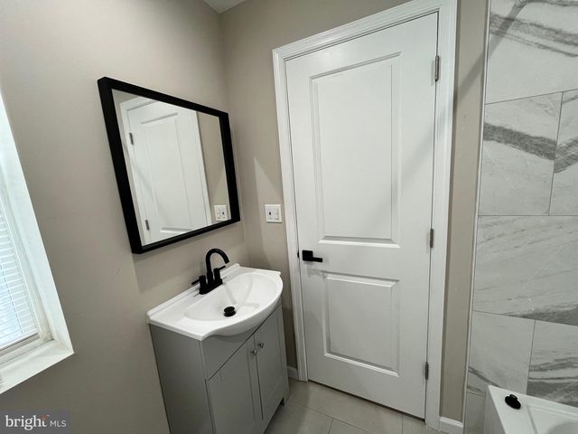 1416 N DOVER ST, Philadelphia, PA 19121