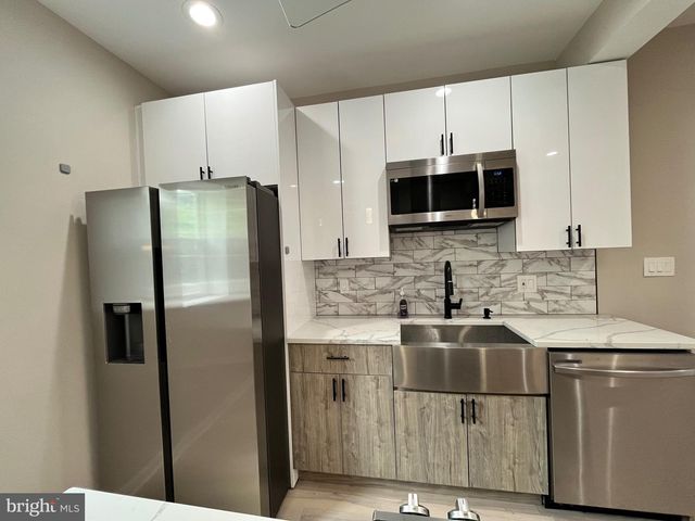 1416 N DOVER ST, Philadelphia, PA 19121