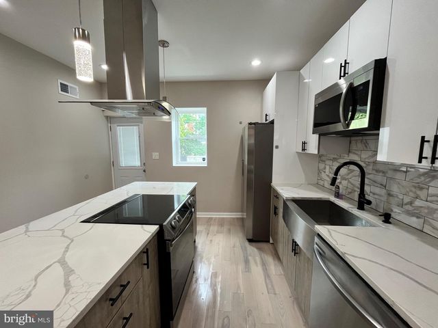 1416 N DOVER ST, Philadelphia, PA 19121