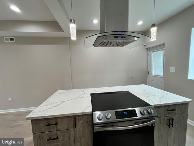 1416 N DOVER ST, Philadelphia, PA 19121