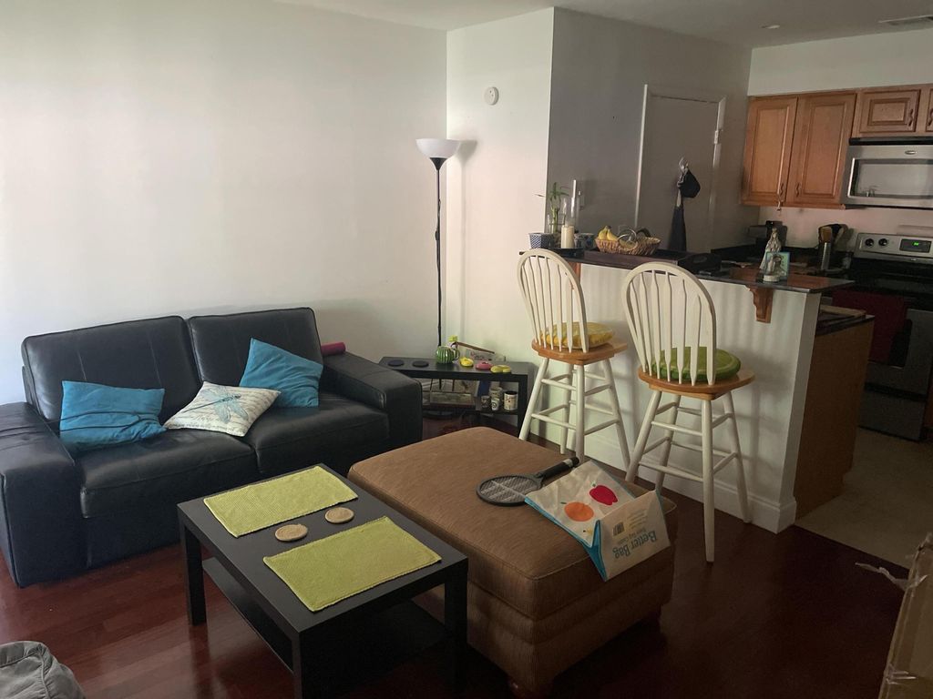 17485 NW 67th Court J-21, Hialeah, FL 33015