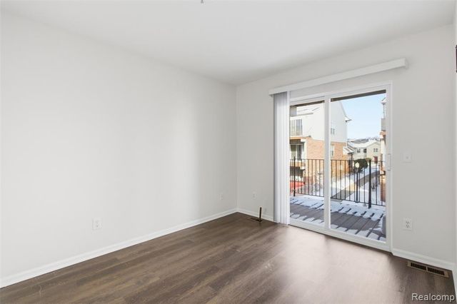 1825 Campau Farms Circle, Detroit, MI 48207