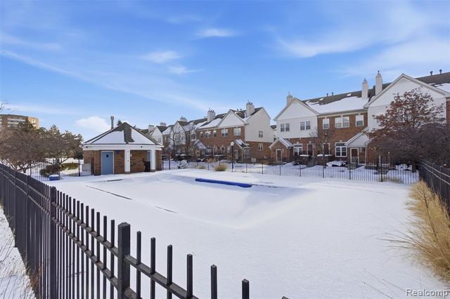 1825 Campau Farms Circle, Detroit, MI 48207