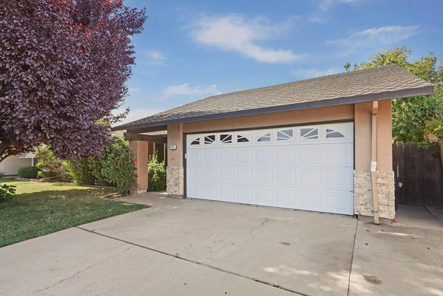 1951 Colombard Cir, Lodi, CA 95240