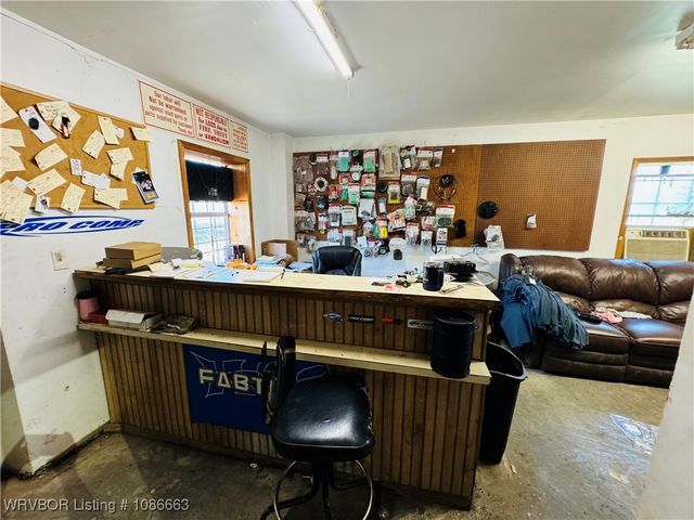 34494 S Hwy 59, Poteau, OK 74953