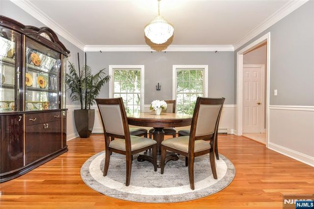 2 Concord Court, Mahwah, NJ 07430