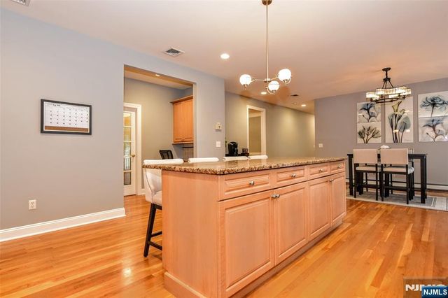 2 Concord Court, Mahwah, NJ 07430