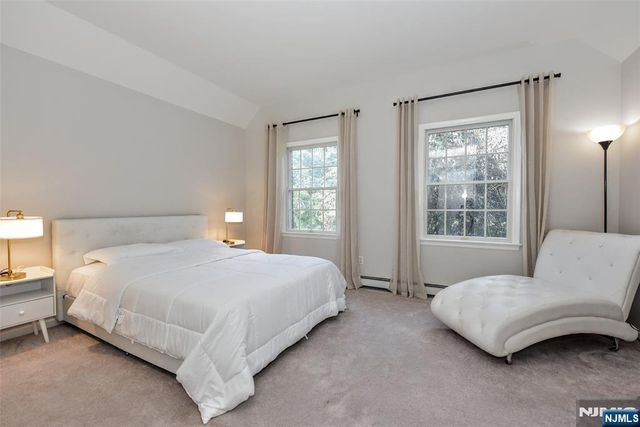 2 Concord Court, Mahwah, NJ 07430