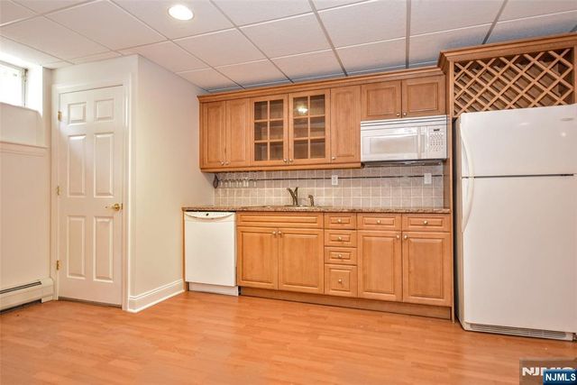 2 Concord Court, Mahwah, NJ 07430