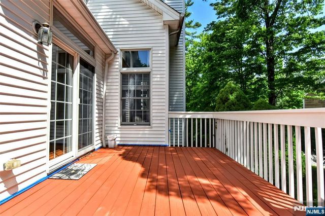 2 Concord Court, Mahwah, NJ 07430