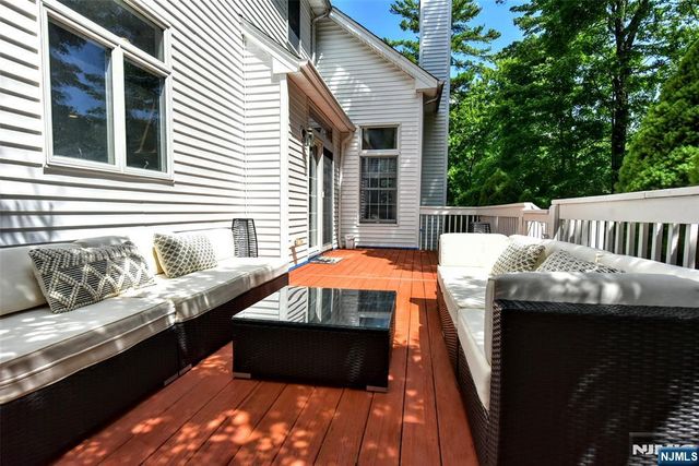 2 Concord Court, Mahwah, NJ 07430