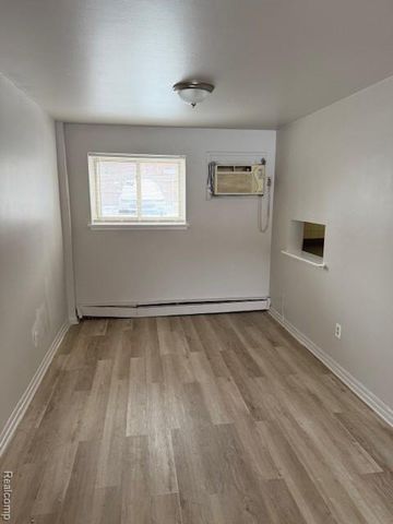 17270 Bentler Street, Detroit, MI 48219