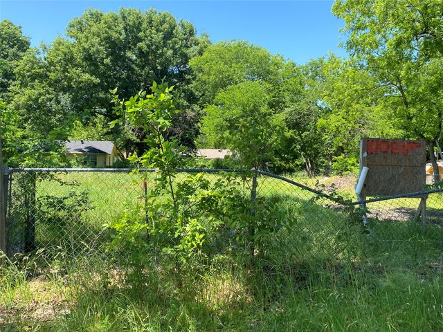 2016 W 13th Avenue, Corsicana, TX 75110