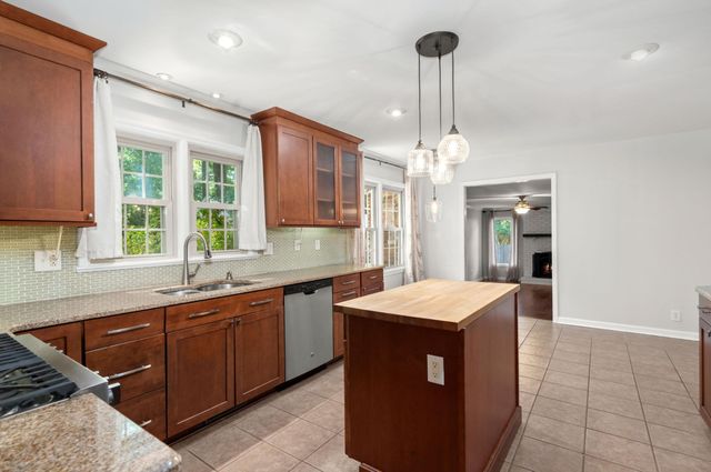 102 Caralana Circle, Summerville, SC 29485