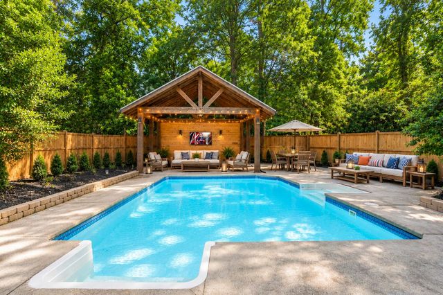 102 Caralana Circle, Summerville, SC 29485
