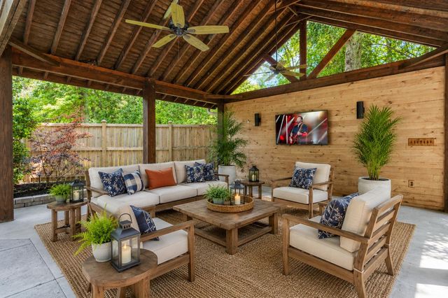 102 Caralana Circle, Summerville, SC 29485