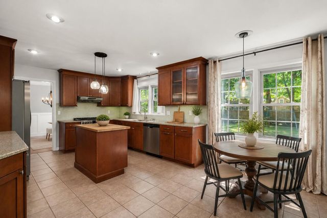 102 Caralana Circle, Summerville, SC 29485
