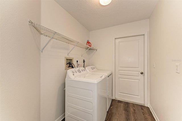 2046 OLD TREVOR WAY, Sarasota, FL 34232