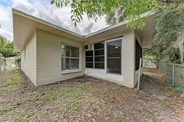 2046 OLD TREVOR WAY, Sarasota, FL 34232