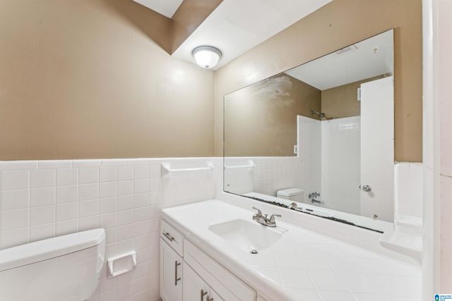 1017 JEFFERY DRIVE, Birmingham, AL 35235