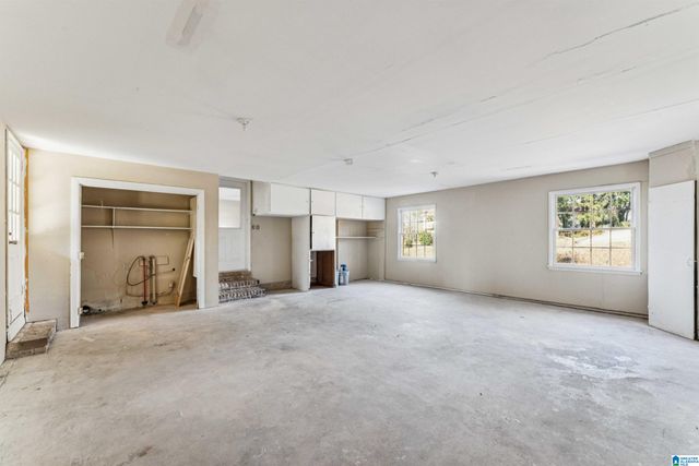 1017 JEFFERY DRIVE, Birmingham, AL 35235