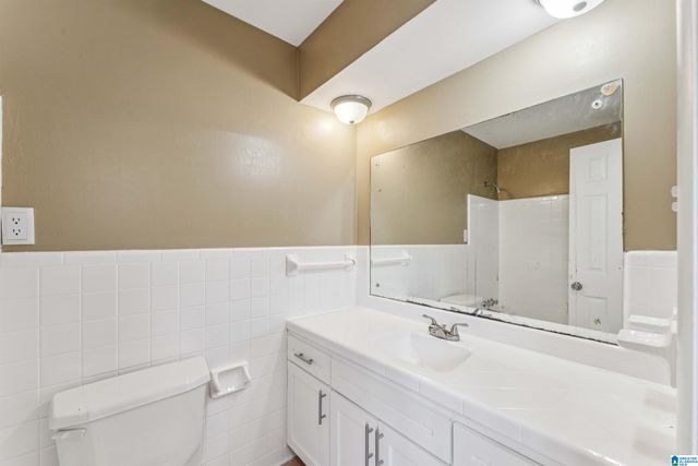 1017 JEFFERY DRIVE, Birmingham, AL 35235