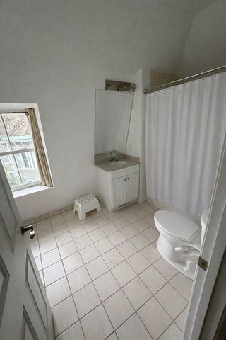 78 Highland Ave 78, Newton, MA 02460