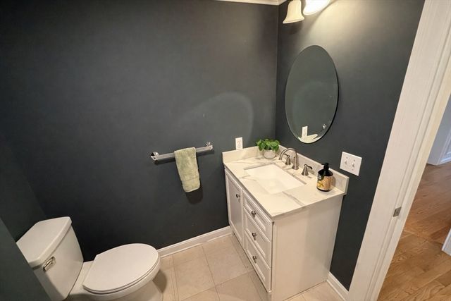 78 Highland Ave 78, Newton, MA 02460