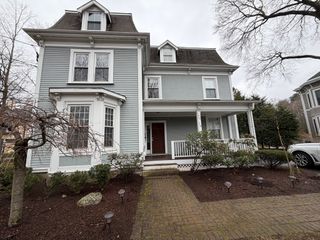 78 Highland Ave 78, Newton, MA 02460