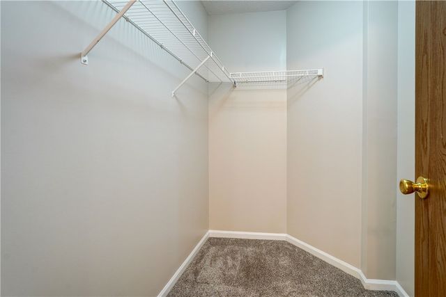 12 Gursslin Lane, Parma, NY 14468