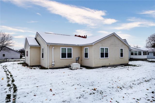 12 Gursslin Lane, Parma, NY 14468