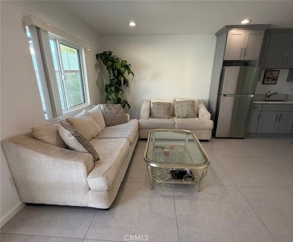 7308 Farmdale Avenue, North Hollywood, CA 91605