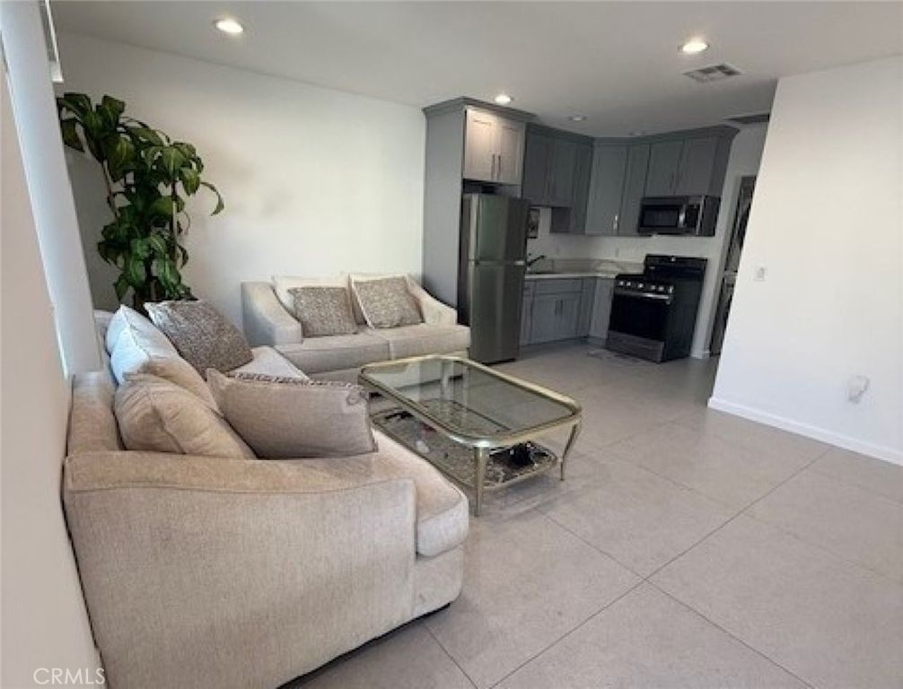7308 Farmdale Avenue, North Hollywood, CA 91605