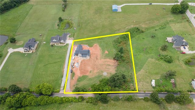 345 SW Bryant Road, Gentry, AR 72734