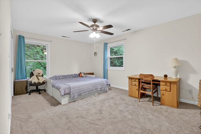 393 Warwick Lane, Lakewood, IL 60014