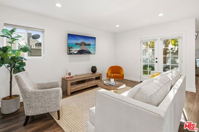 12415 Hammack Street, Los Angeles, CA 90066